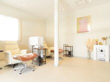 ドクターネイル爪革命 THE KANAZAWA 御経塚/広々とした店内