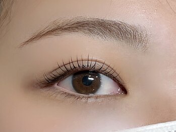 スランジェ横浜(Slange)の写真/大人女性からの支持◎人気の美眉アイブロウWAX・まつ毛パーマセットで朝メイクの時短にも♪