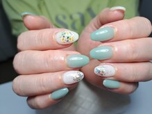 マカロン(macaron)の雰囲気（春夏はお花が人気です☆）