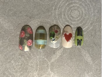 シー(SHE)/4月定額デザイン