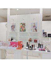 ポーラ ザ ビューティ アクロスプラザ大分駅南店(POLA THE BEAUTY)/店舗入り口