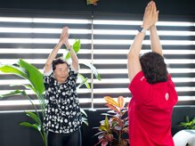 簡単な体操で若々しい印象の身体へ！（体幹、骨盤矯正、痩身）