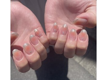 チークネイル：yumie