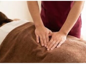 整体院あずみ/施術風景