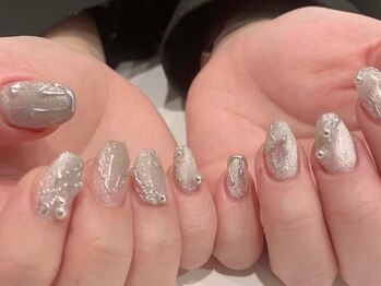 アイスタジオ アンド タブルネイル 梅田店(EYE STUDIO&W NAIL)/マグネットネイル 上品