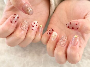 エネ(ENE)の写真/【流行に敏感な方必見！】トレンドや季節に合わせたデザインをご用意♪知識豊富なネイリストによる施術◎