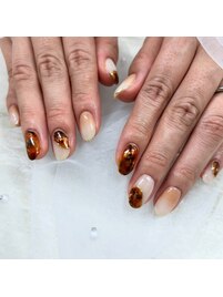 秋ネイルの定番