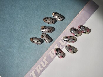 ヌクレオ(n‘ucleo)/【sheira】春デザインネイル