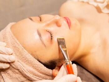 ジェイ(J)の写真/30代~40代の主婦の方、最近肌のくすみや乾燥が気になる方へ。施術後の「つるん！ピカッ！」のご体感を!!