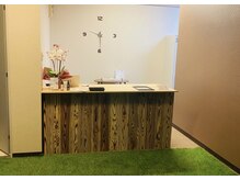 ひつじの安らぎ 甲府店/温かみのある受付