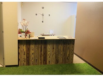 ひつじの安らぎ 甲府店/温かみのある受付