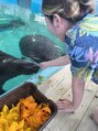 サロン ド ルア 西葛西(Salon de.Lua) 動物大好きです。美ら海水族館でマナティーと触れ合いました!