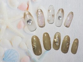 ８月定額　7300円（税込8030円）