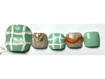 クエスト(Quest)/ニュアンスチェックネイル