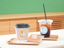 敷地内のカフェの飲み物を提供しています◎