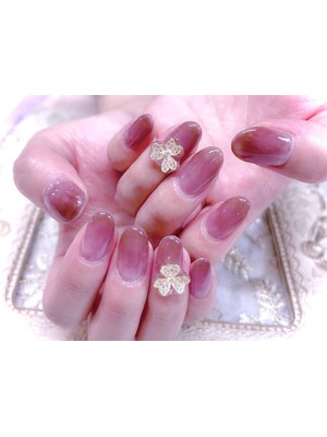 Vogusty's Nail 【ボガスティーズネイル】 鶴見店