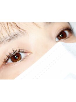 ナチュラル上品な目元にしたい