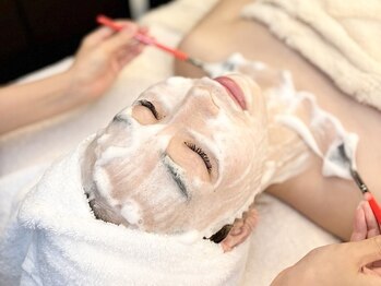 タマンサリ(Taman Sari)の写真/【韓国肌管理】福岡希少の韓国LDM導入店!ララピールでうる艶肌へ♪気になる毛穴大洗浄&小顔マッサージ付♪