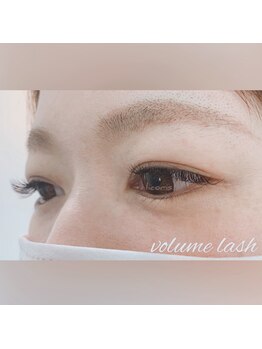 リコリス(licoris)/ボリュームラッシュ