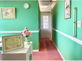 サロン ド ティアラ(Salon.de.Tiara)/【店内入口】