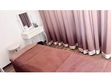 ビーエム(BM)の雰囲気（深みのある茶色のベッドに包まれて、心安らぐ癒しの空間。）
