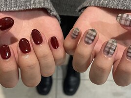 持ち込みボルドーチェックネイル