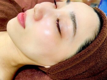 レシェルサロン(Lechelle Salon)の写真/【ハーブピーリング人気NO.1】長年繰り返す肌トラブルをケアし根本から肌質改善して短期間で褒められ肌に♪
