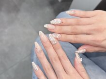 冬はツイードネイルも人気＊