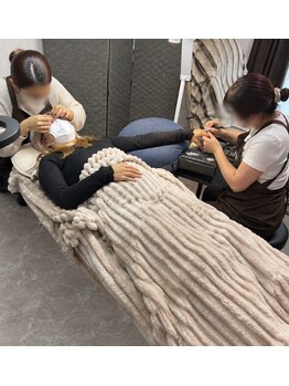 キャッスル(Castle)の写真/時間を有効活用♪忙しい女性に大人気！！ネイル＆まつ毛同時施術で一度に綺麗を叶える♪