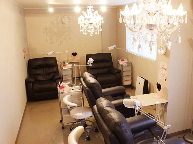 Ｎａｉｌ＆Ｅｙｅ Ｒｏｏｍ Ｒｅ：ｄｅａｒ．．．