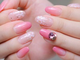 手描き花びらネイル