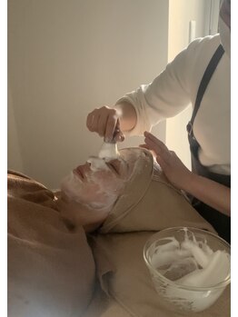 メゾンドマツ(Maison de Matsu)/ブラシを使って毛穴スッキリ!