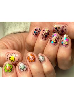 ショートネイルデザインが豊富