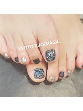 ピンクマジック(PINKMAGIC)/ニュアンスお花フットネイル