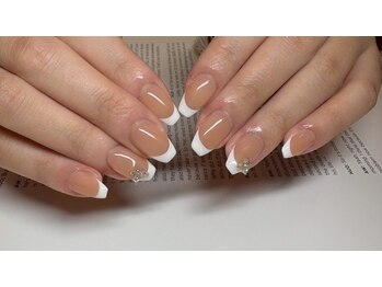 ムートンネイル 大阪梅田店(MOUTON NAIL)/王道フレンチ