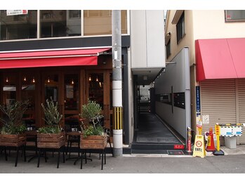 美容整体サロン 心斎橋/入口はこちらから！