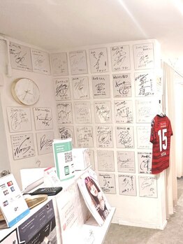 ルーツ 赤羽店(R∞ts)の写真/スタッフ全員【国家資格保有】!!的確な施術で有名モデルや女優・俳優・インフルエンサーも担当経験あり◎