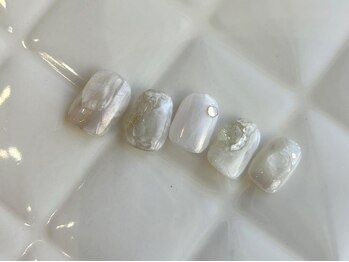 アイネイルズ 池袋店(I-nails)/ホワイトうるうるニュアンス