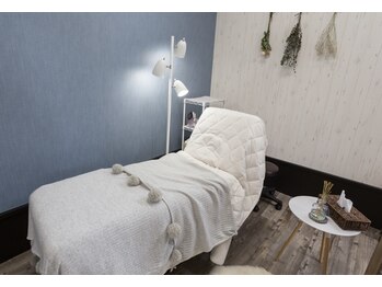 エール アイラッシュ(aile eyelash)/