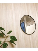 くまがい整体院 若松店/新しいインテリア