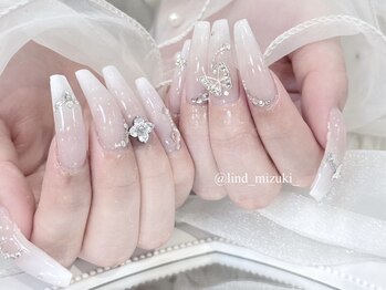 リンドネイル バイ モカ アンド ララ(Lind nail by moca and LaLa)/【mizuki】白グラネイル