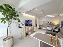 エランネイル 池袋(Elun Nail)の雰囲気(ホワイト×ベージュを基調とした上品で洗練された空間)