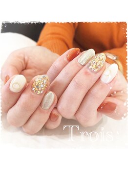 トロワ(Trois)/テラコッタカラー