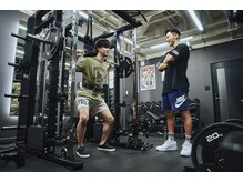 ウルフズ レイヤージム ギンザ(Wolf’s Lair Gym Ginza)の雰囲気（トレーニング風景【ダイエット・ヒップアップ】）