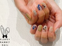 フラッフィーラビットネイル(fluffy rabbit nail)/ニュアンス個性派ショートネイル