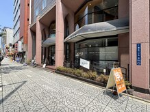 ノーバス(NOVUS)の雰囲気（路面店でお仕事帰りにも寄りやすいです♪）