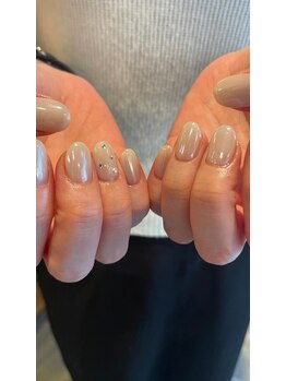 フリープ(freep)/ヌーディーベージュ/秋ネイル