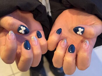 アスネイル(asu nail)の写真/【1本350円でチップで長さだし可能】トレンドを抑えた愛されネイルで思わず見惚れる指先に。