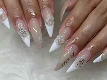 リヴィ(Riviy)/フラワー 筆記体