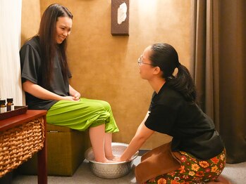 アジエスタ 平塚駅前店(ASIESTA)/足湯からスタート♪